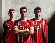 集结日拜仁慕尼黑调整名单以备意大利杯，绝杀压哨环节打磨，信心回归，轮换策略成焦点的简单介绍-玖鼎电竞